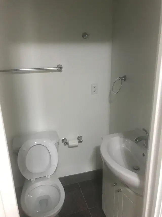 New 1bdrm w/New Kitchen Bath HardwoodFl@Wilson Subway Stn - Photo 5