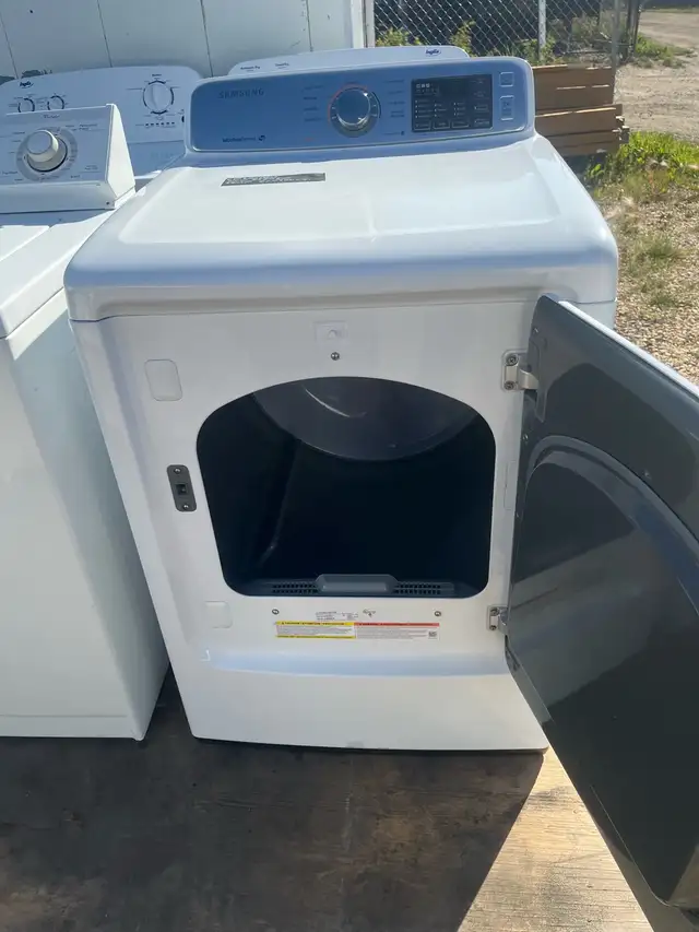 Samsung Dryer - Photo 2