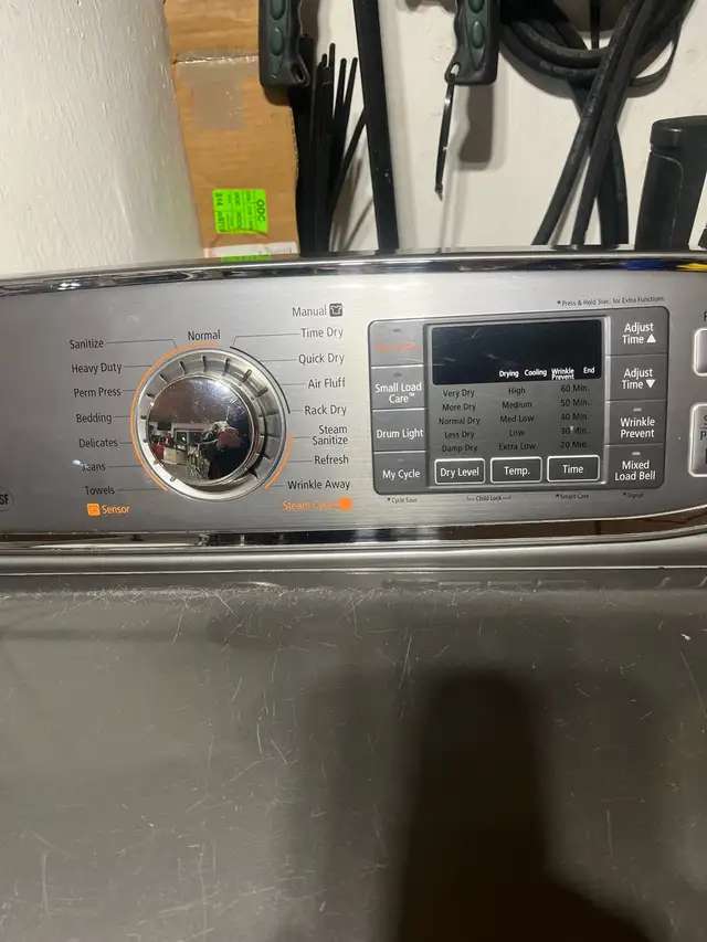 Samsung Dryer - Photo 2