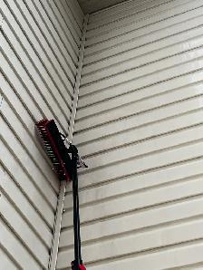 Vinyl Siding Cleaning – Safe Brush Wash (No Pressure Washing)