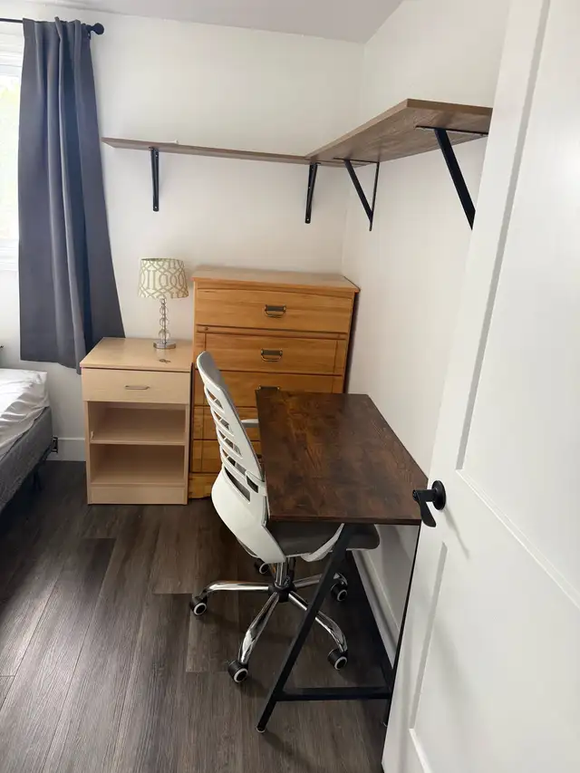 Student Rental - Room for Rent - Photo 9