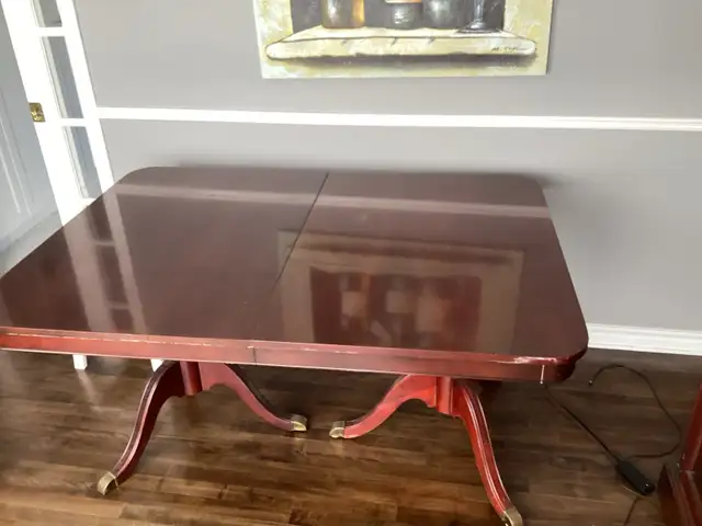 Dining room set.   Table, 8 chairs, low boy & hutch - Photo 4