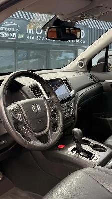 2017 Honda Pilot EX-L AWD w/ RES Accident Free, 8 Pass, DVD - Photo 5