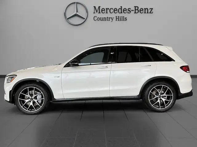 2022 Mercedes-Benz GLC43 AMG 4MATIC SUV Low km's! Extended warra - Photo 2