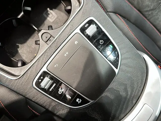 2022 Mercedes-Benz GLC43 AMG 4MATIC SUV Low km's! Extended warra - Photo 9
