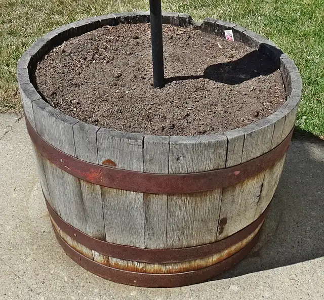 WHISKEY BARREL PLANTERS FOR SALE - Photo 5