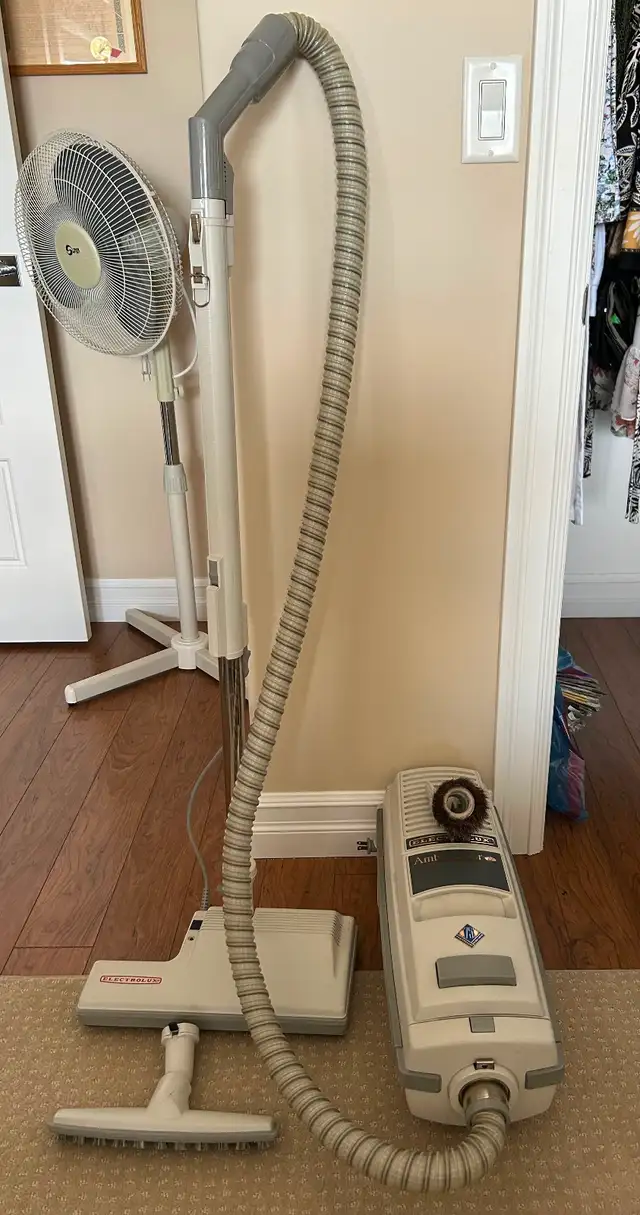 ELECTROLUX VACCUM FOR SALE