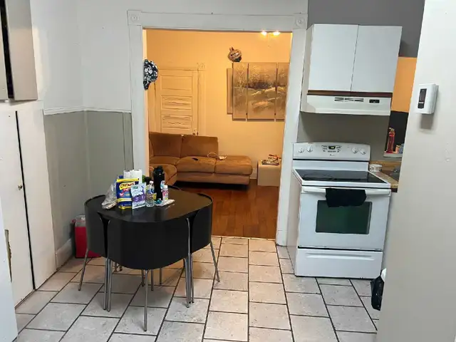 Spacious 4½ Apartment in Lachine – Bright, 2nd Floor- 950$/month - Photo 5