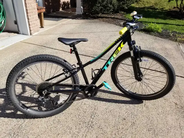 TREK 24 INCH PRECALIBER BIKE