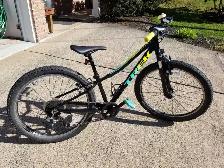 TREK 24 INCH PRECALIBER BIKE