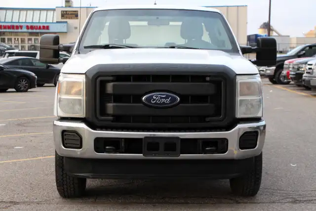 2014 Ford F-250 XL 4x4 Gas 8-Foot Bed Certified 2 Year Warranty - Photo 2