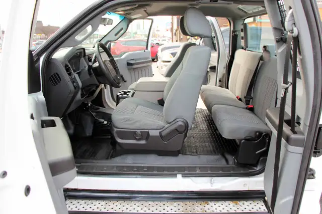 2014 Ford F-250 XL 4x4 Gas 8-Foot Bed Certified 2 Year Warranty - Photo 9
