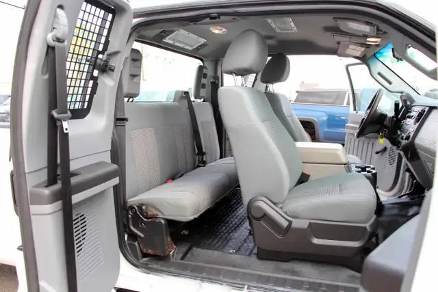 2014 Ford F-250 XL 4x4 Gas 8-Foot Bed Certified 2 Year Warranty - Photo 11