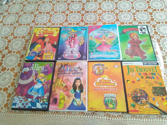 À vendre 12 DVDS pour enfants et 26 CDS pour enfants. - Photo 2