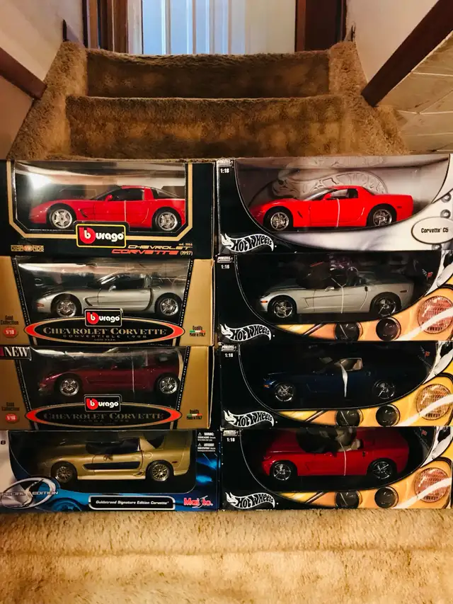 11 - 1:18 DIECAST FERRARIS - 60  1:18 Diecast Cars & Trucks ! - Photo 6