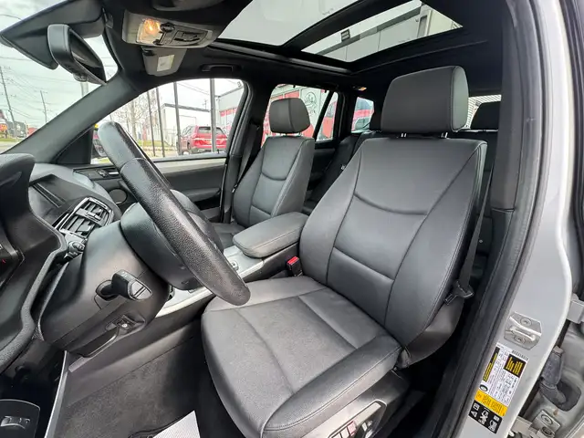 2017 BMW X3 xDrive28i LOW MILEAGE GREAT SHAPE! - Photo 7