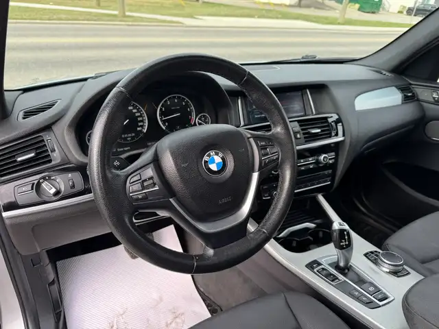 2017 BMW X3 xDrive28i LOW MILEAGE GREAT SHAPE! - Photo 9