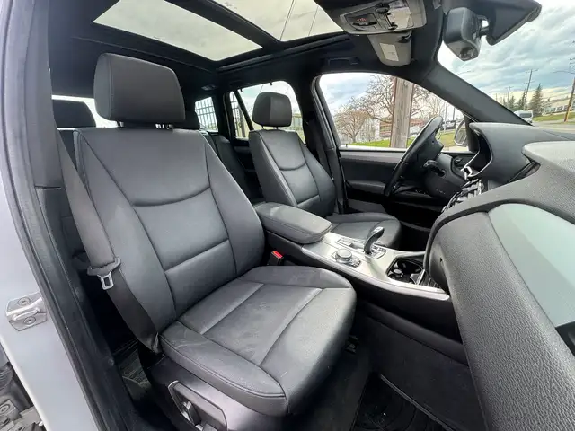 2017 BMW X3 xDrive28i LOW MILEAGE GREAT SHAPE! - Photo 10