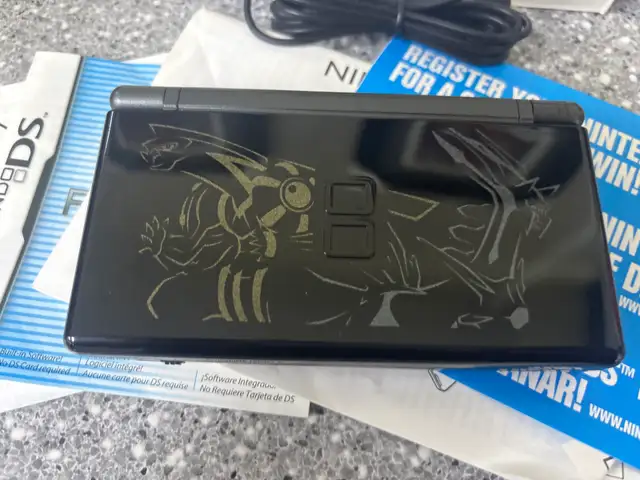 DS Lite Dialga & Palkia System With Case & Box - Photo 3