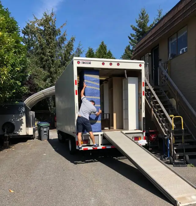 LAST MINUTE MOVERS - #1 IN GTA