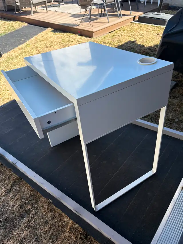 Ikea desk - Photo 4