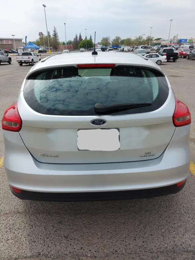 2016 Ford Focus Hatchback - Photo 3