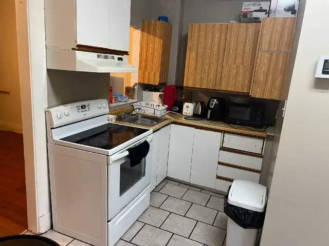 ✨ 4½ apartment- Lachine-Available June 1s- $1000/month - Photo 4
