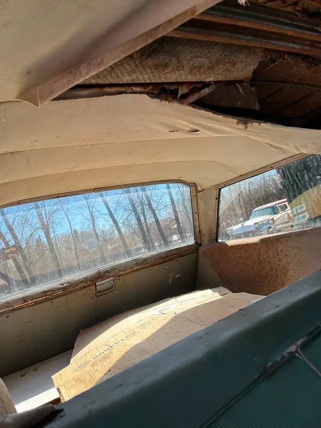 1963 Chevy station wagon - Photo 8