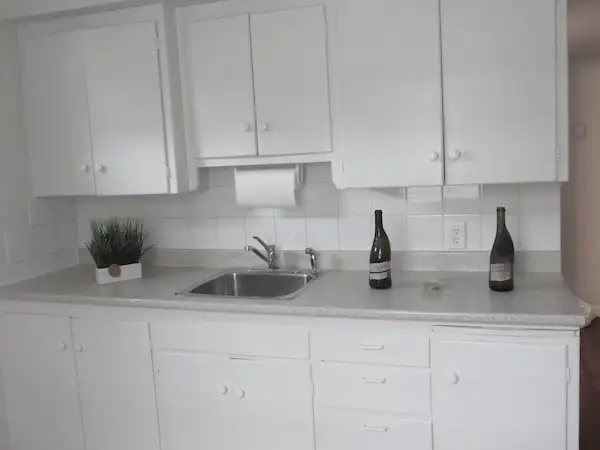 1626 - 28 AVE SW. ONE BEDROOM SUITE. PRIME LOCATION - Photo 3