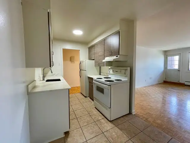 Appartement 3 ½ rénové à louer à Saint-Bruno