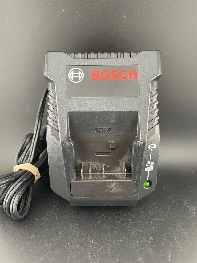 Bosch 1/2" Drill With Battery and Charger - Photo 3