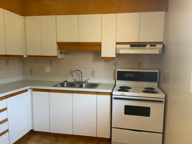 TWO-BEDROOM APARTMENT at 139 SPEEDVALE AVE. WEST, Guelph, ON - Photo 5