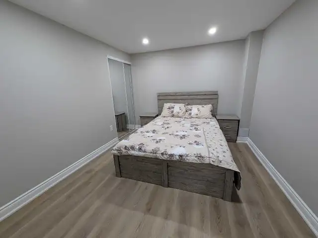New Private room for rent near Sq one, Heartland in Mississauga