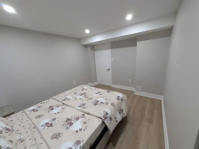 New Private room for rent near Sq one, Heartland in Mississauga - Photo 2