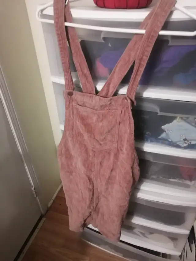 Women's clothing small medium and size 22 dress $3 each - Photo 5