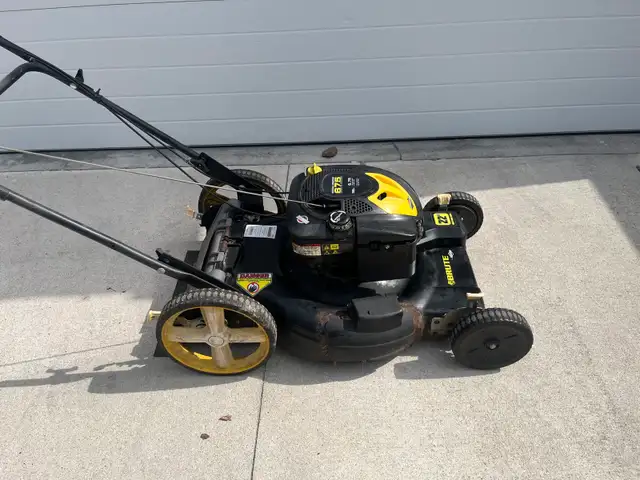 Brute lawn mower - Photo 4