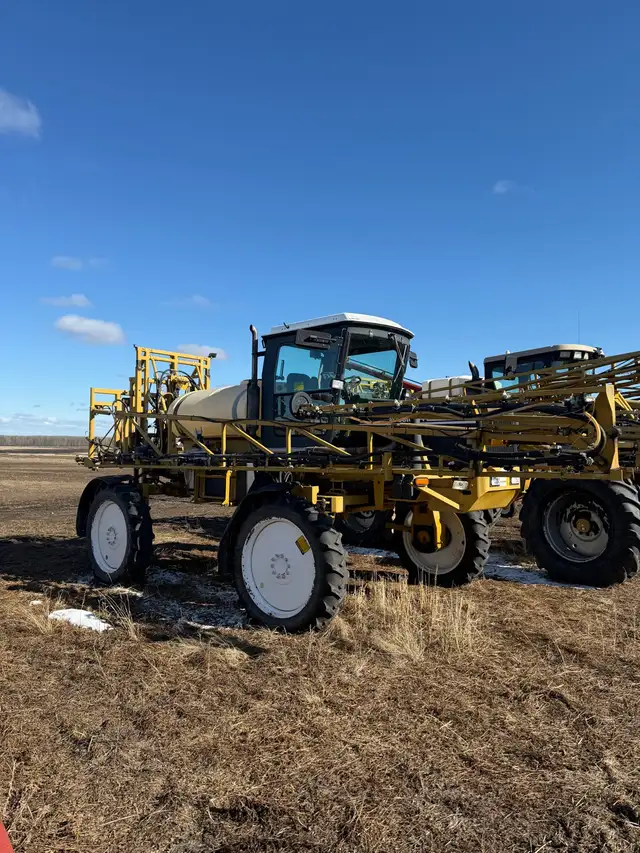 Rogator sprayer