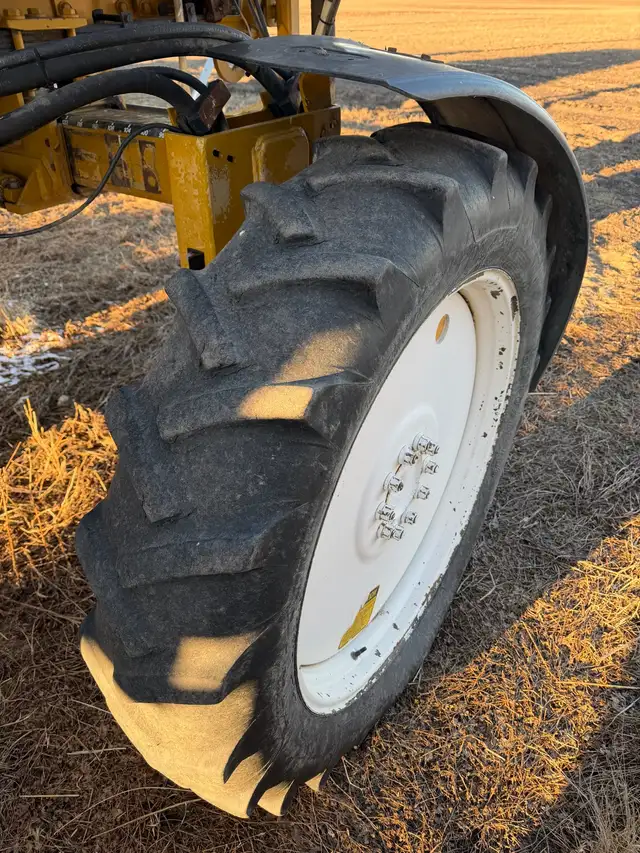 Rogator sprayer - Photo 6