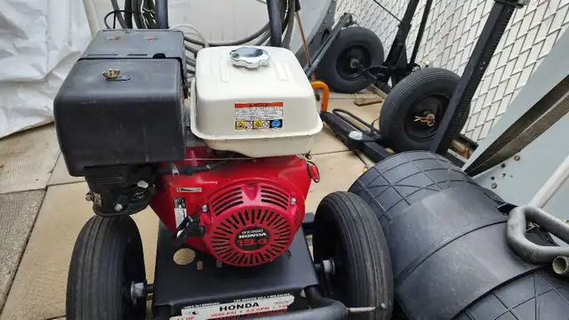 Moteur Honda 13 forces en très bonne condition - Photo 2
