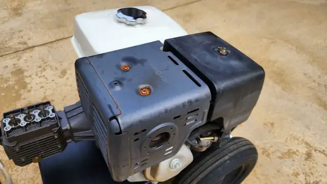 Moteur Honda 13 forces en très bonne condition - Photo 4