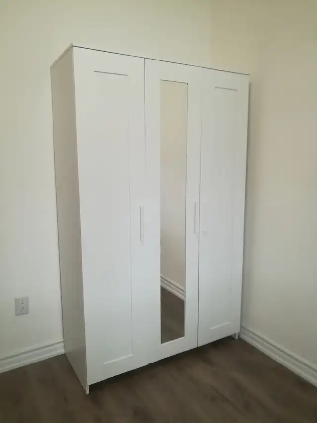 Ossington Bloor, Christie TTC, Large room rent - 2Mins to Subway - Photo 2