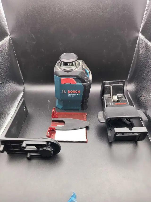 BOSCH LASER W/CASE GLL 2-20