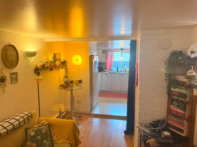 31/2 lower unit for rent