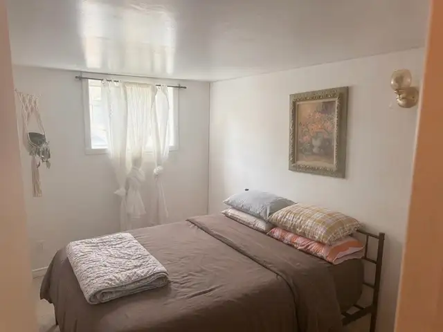 31/2 lower unit for rent - Photo 9