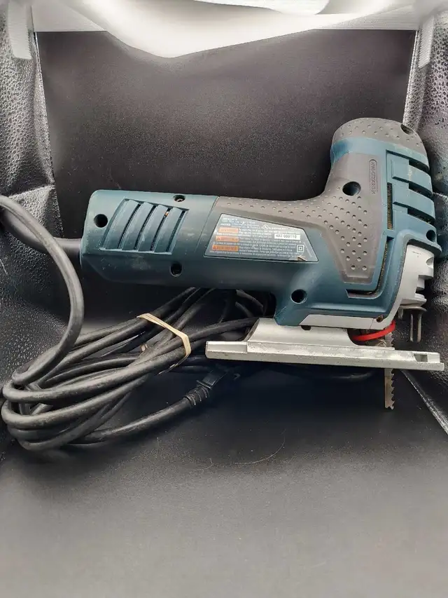 BOSCH JIG-SAW JS470EB W/CASE - Photo 2