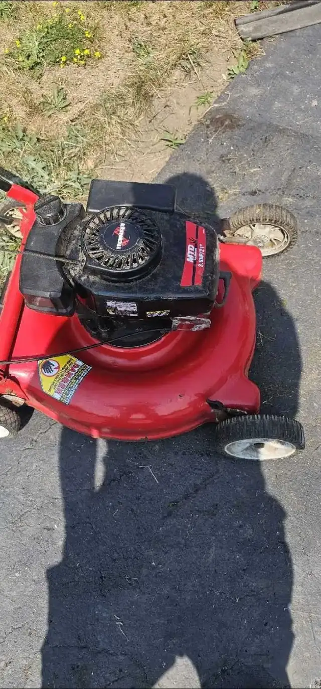 MTD Lawn Mower Tecumseh engine $130 - Photo 2