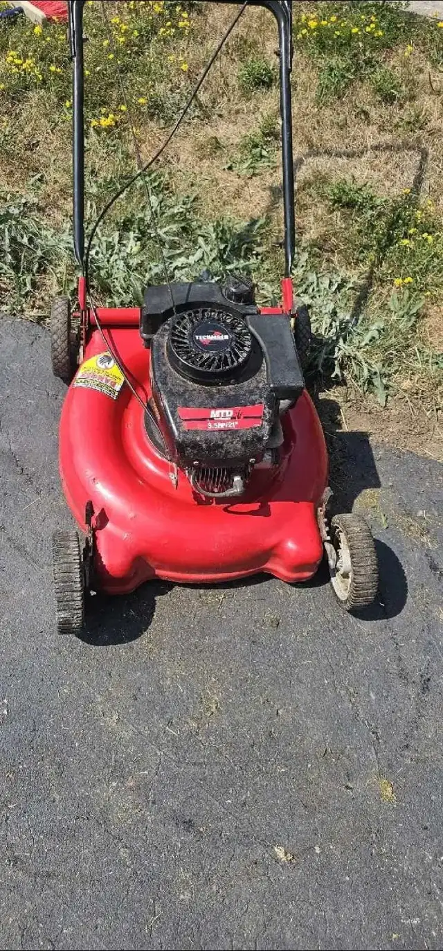 MTD Lawn Mower Tecumseh engine $130 - Photo 3