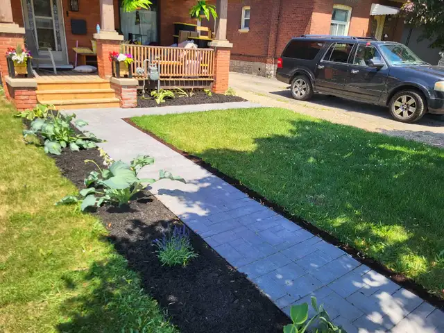Offering Landscape Brantford - Photo 8