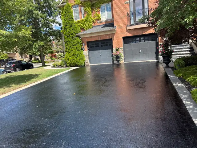 Driveway sealing services - Photo 6