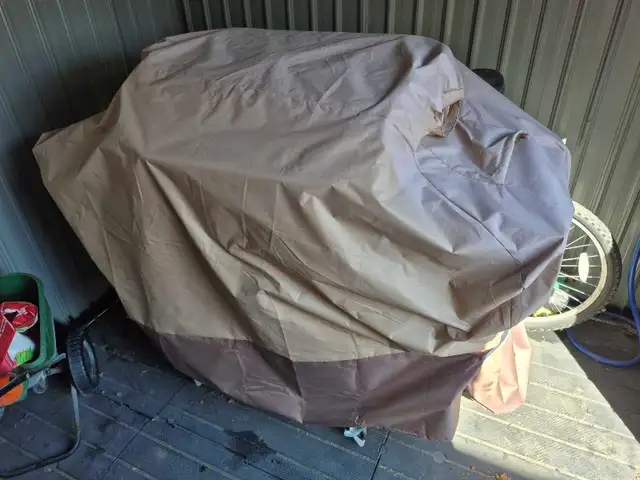 CharBroil BBQ - Photo 2